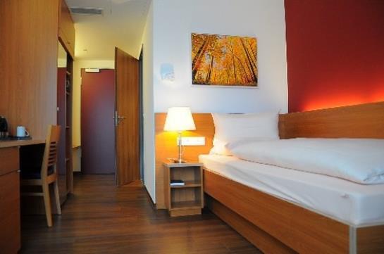 Hotel Franz Stadt- Und Tagungs 16