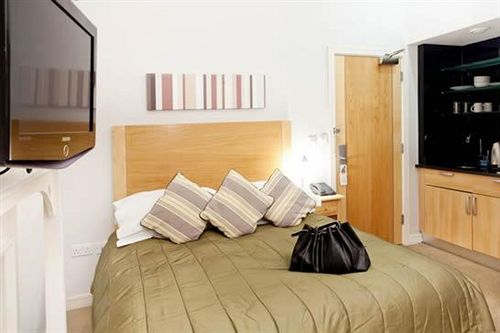 Hotel Executel Hi-tech 5