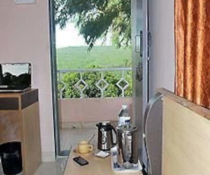 Hotel Krishna Continental 3