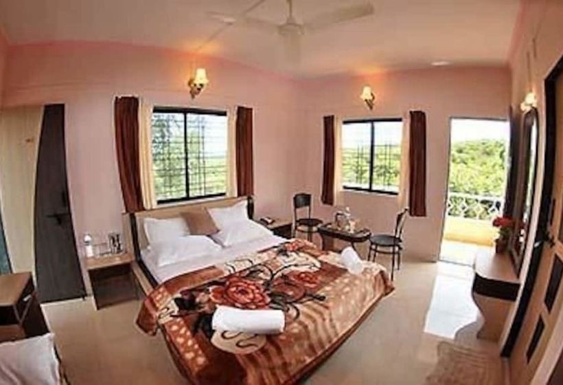 Hotel Krishna Continental 5