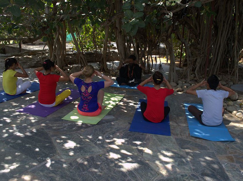 Hotel Loha Garh Fort Resort 17