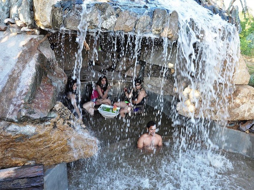 Hotel Loha Garh Fort Resort 6