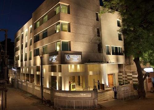 Hotel Comfort Inn Legacy Gujarat