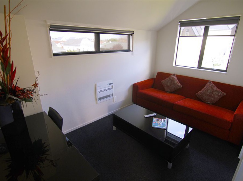 Metropolitan Executive Motel Apartments 1