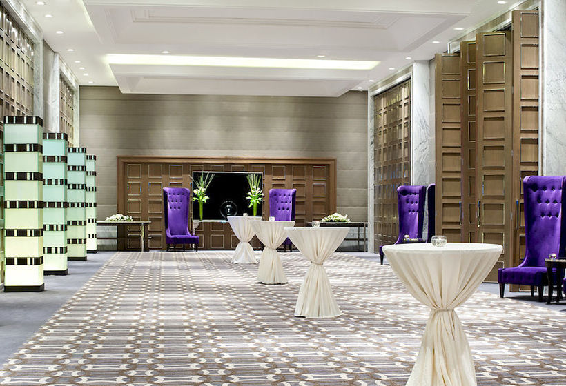 Hotel Hyatt Regency Gurgaon 10