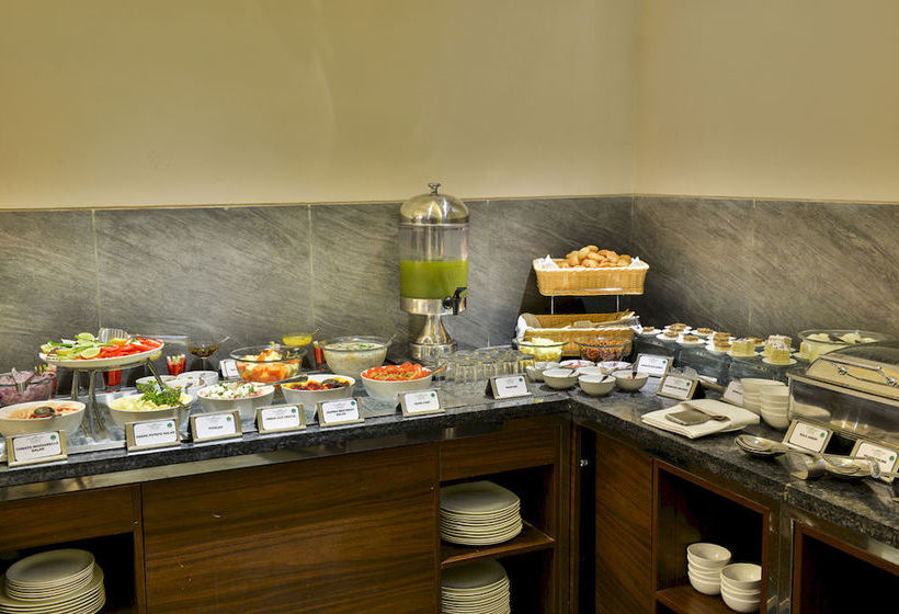 Hotel The Fern Residency 11