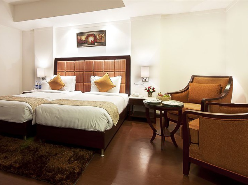 The Golden Palms Hotel & Spa - Zirakpur 12