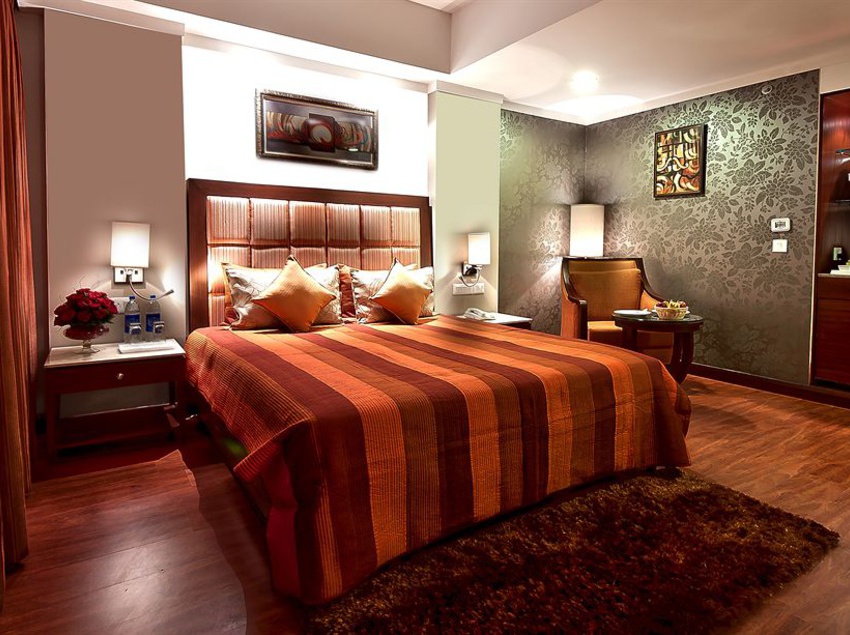 The Golden Palms Hotel & Spa - Zirakpur 8