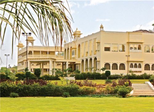 Hotel Club Mahindra Flora 1