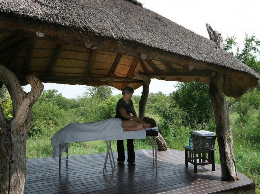 Impodimo Game Lodge 2