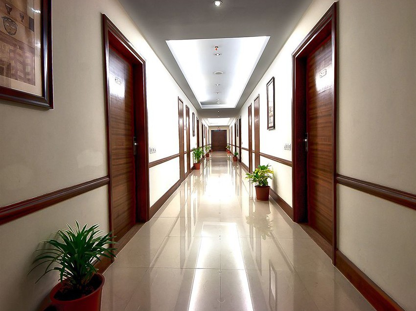 The Golden Palms Hotel & Spa 15