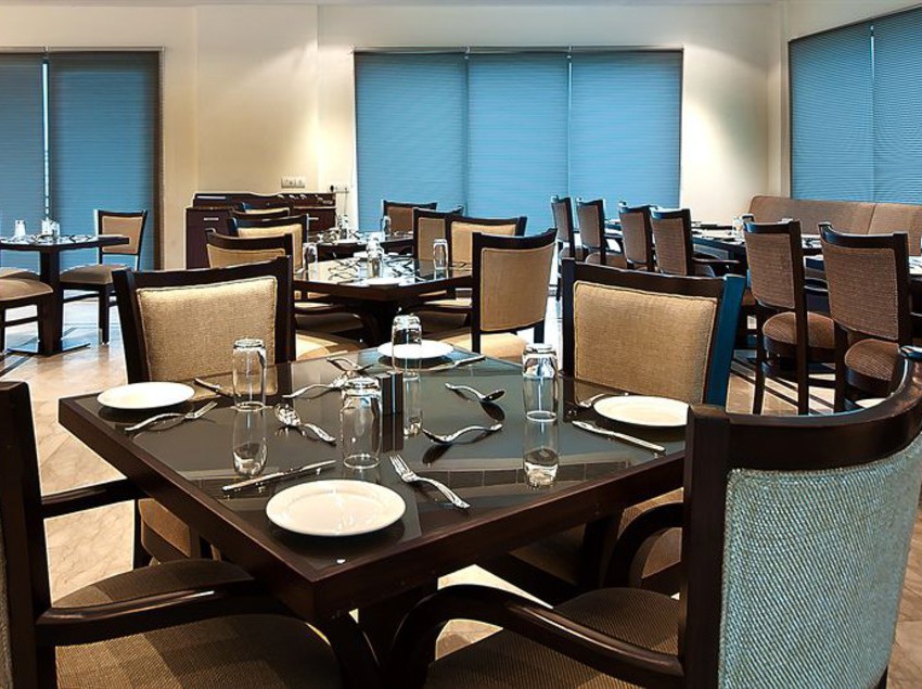 The Golden Palms Hotel & Spa 2