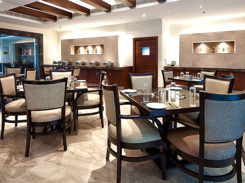 The Golden Palms Hotel & Spa 4