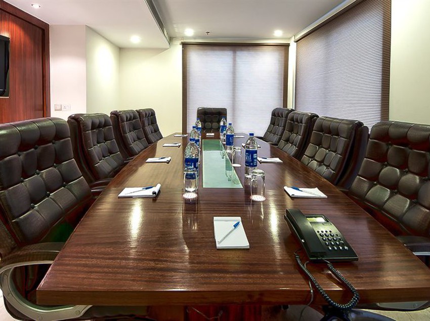 The Golden Palms Hotel & Spa 5