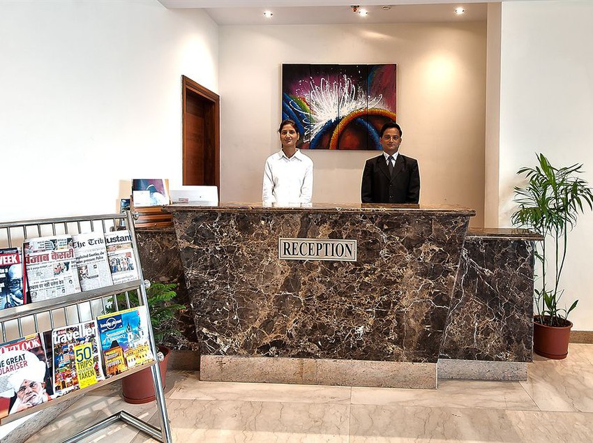 The Golden Palms Hotel & Spa 8