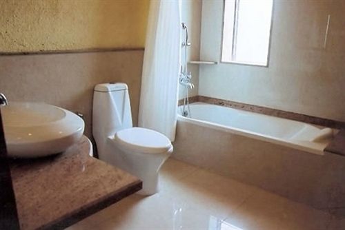 Hotel Joie De Vivre Goa 19