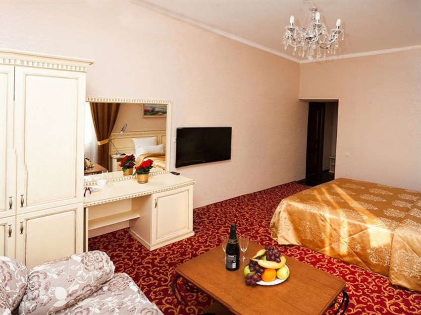 Hotel Uyut Ripsime 8
