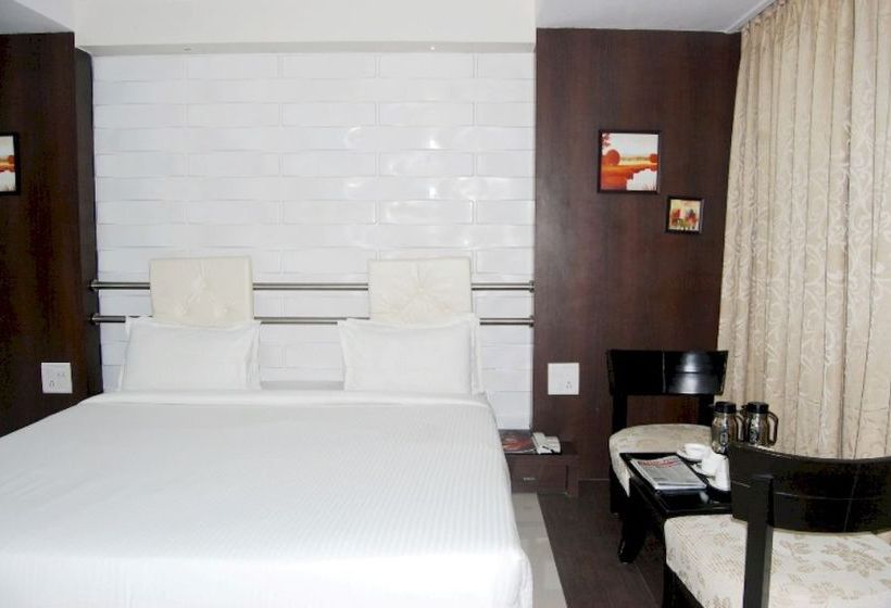 Hotel Om Sai International 1