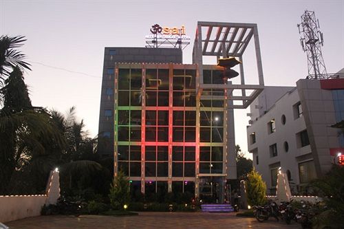Hotel Om Sai International 10