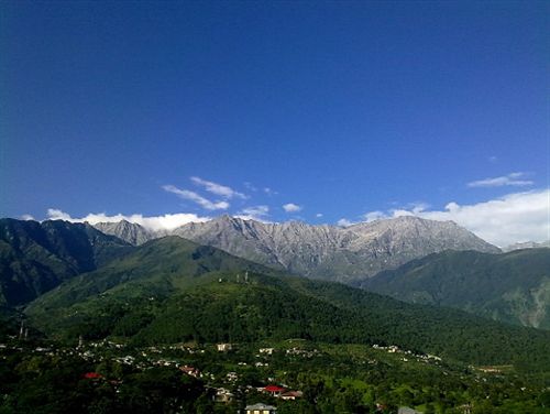 Hotel Dharamshala - The Sanctuary 10