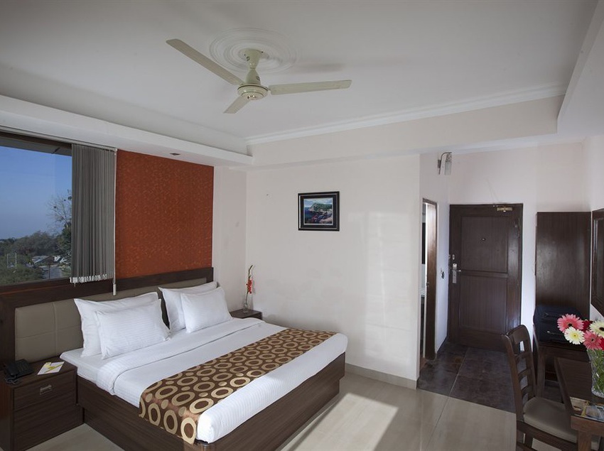 Hotel Dharamshala - The Sanctuary 4