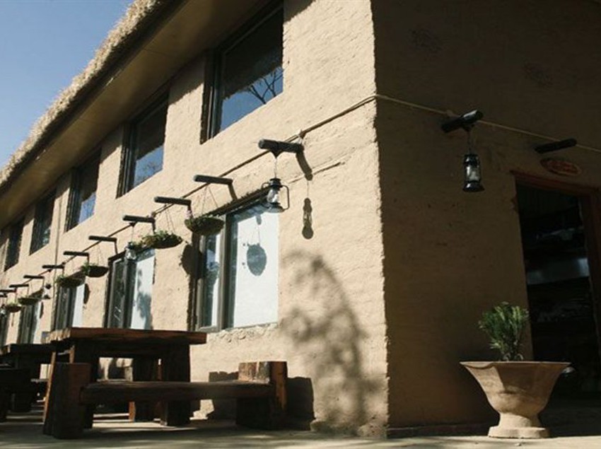 Hotel Aamod Resort 17