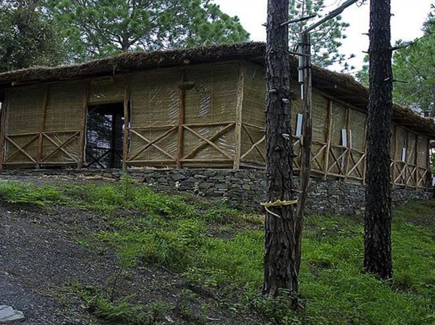 Hotel Aamod Resort 6