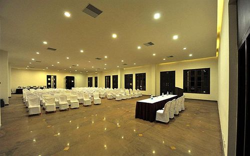 Hotel Ambatty Greens Resort 6