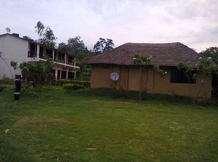 Hotel Corbett Comfortable Resort 2