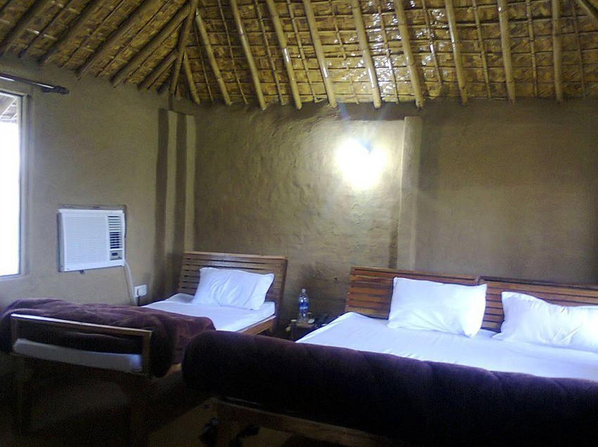 Hotel Corbett Comfortable Resort 9