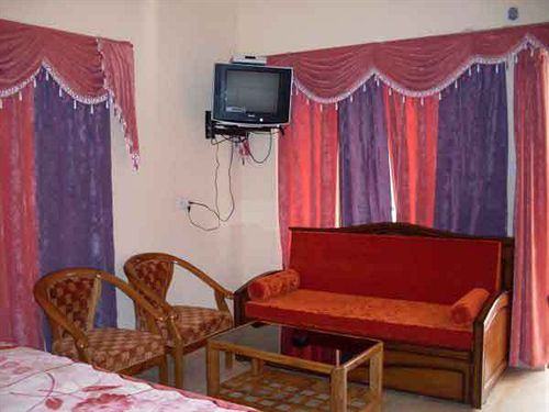 Hotel Sea Hawk Inn Resort 10