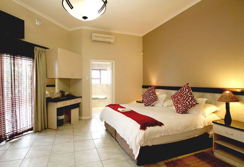 Ibhayi Guest Lodge 15