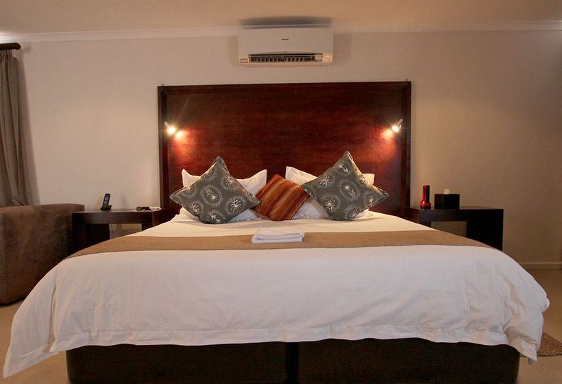 Ibhayi Guest Lodge 16