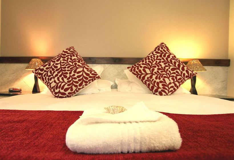 Ibhayi Guest Lodge 17