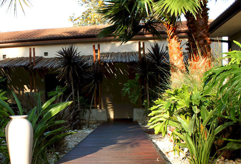 Ibhayi Guest Lodge 18