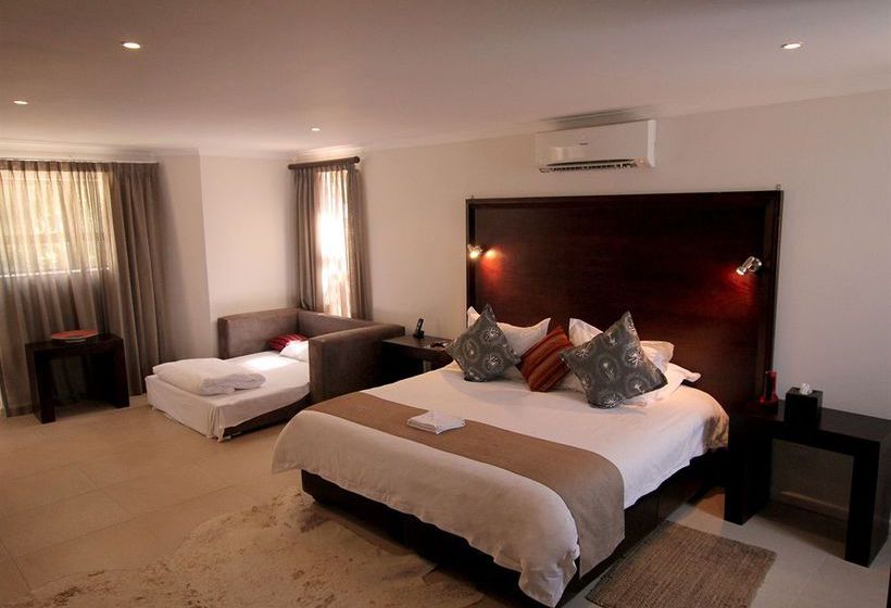 Ibhayi Guest Lodge 4