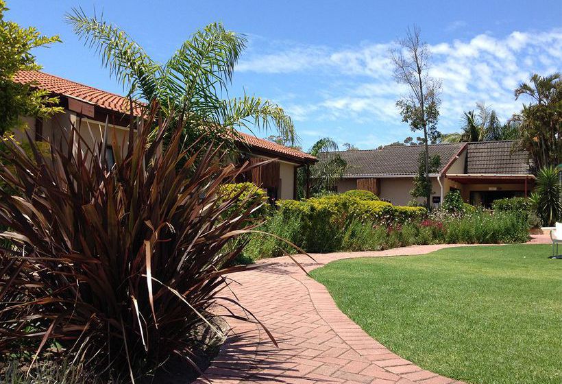 Ibhayi Guest Lodge 6