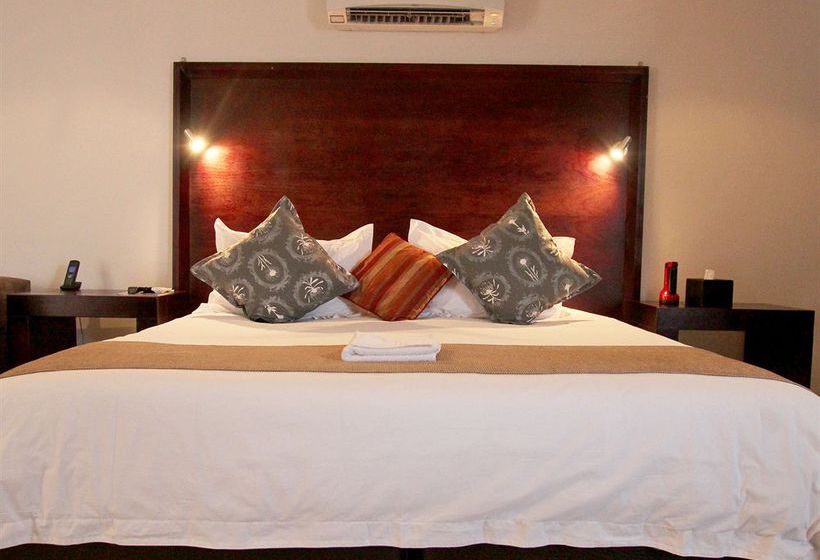 Ibhayi Guest Lodge 7