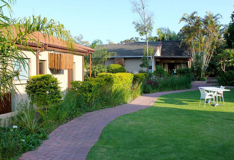 Ibhayi Guest Lodge 8