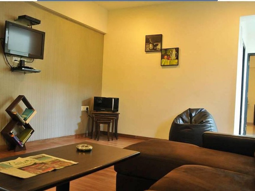 Hotel Pallavi Avida 12