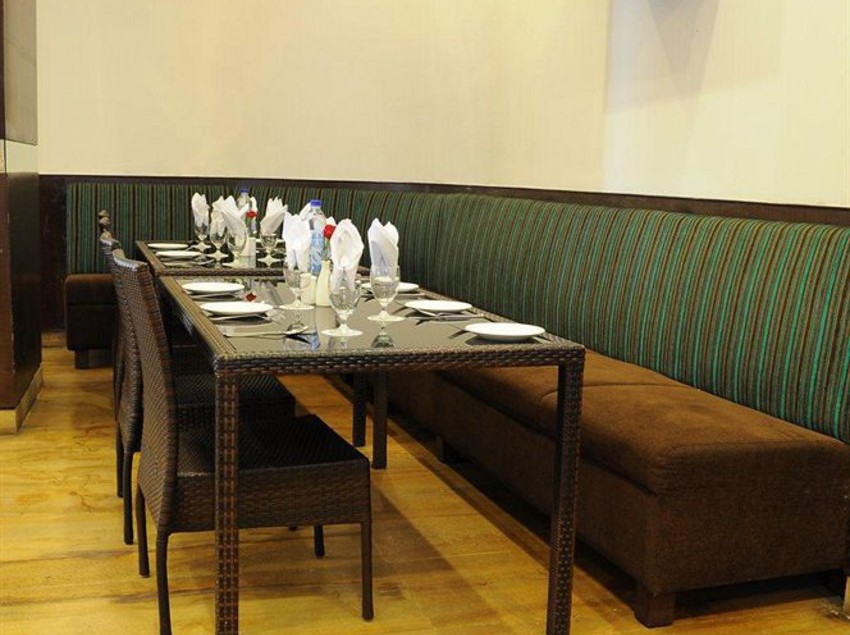 Hotel Pallavi Avida 5