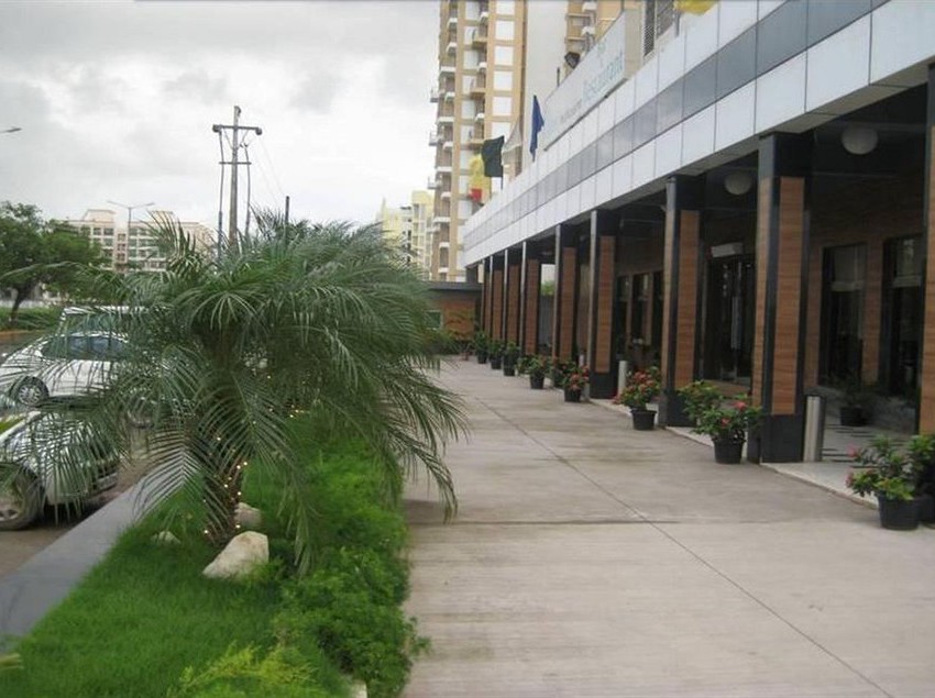 Hotel Pallavi Avida 9