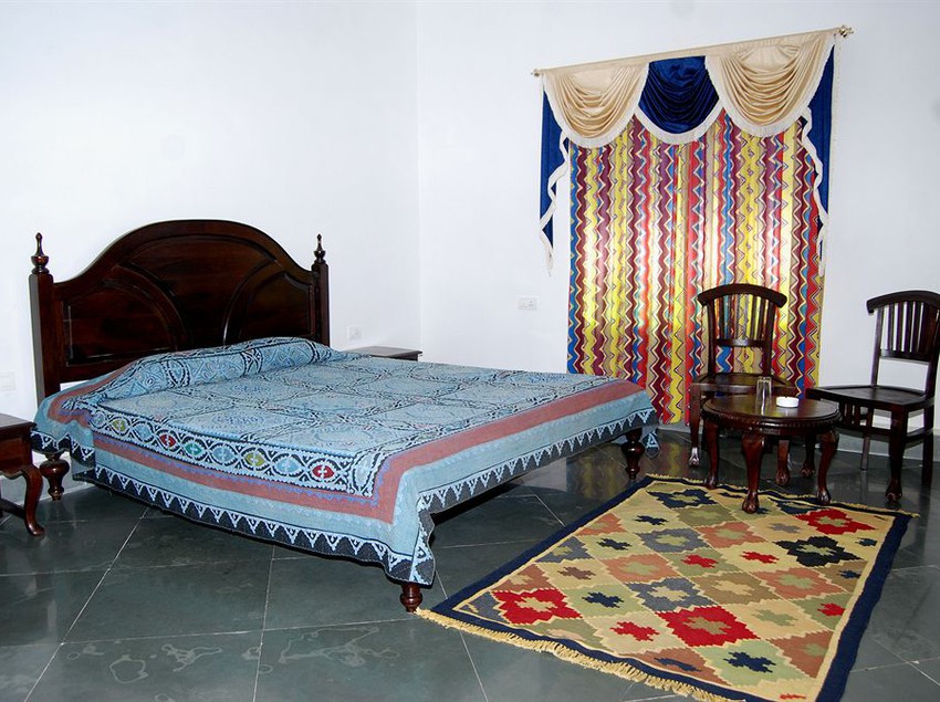 Hotel Chandra Hill Resort 10