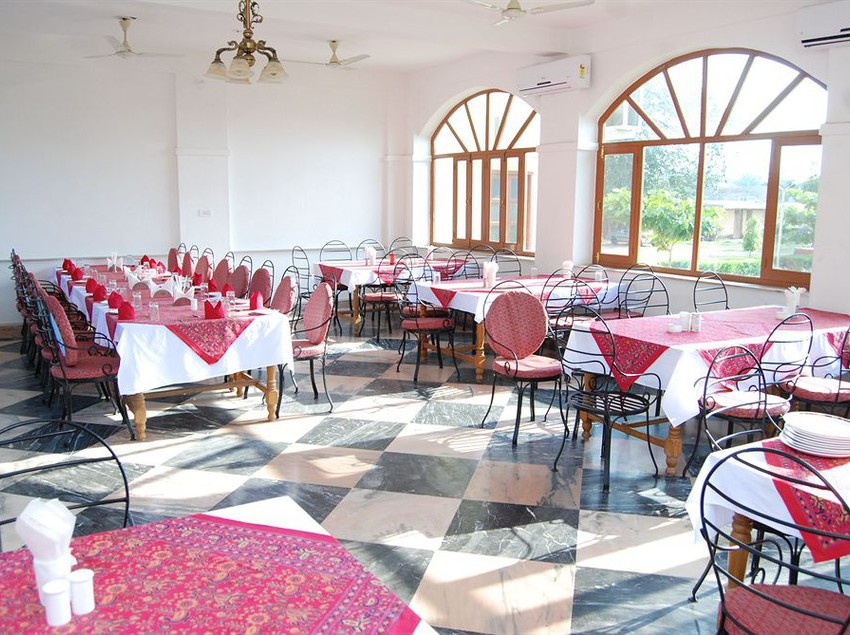 Hotel Chandra Hill Resort 3