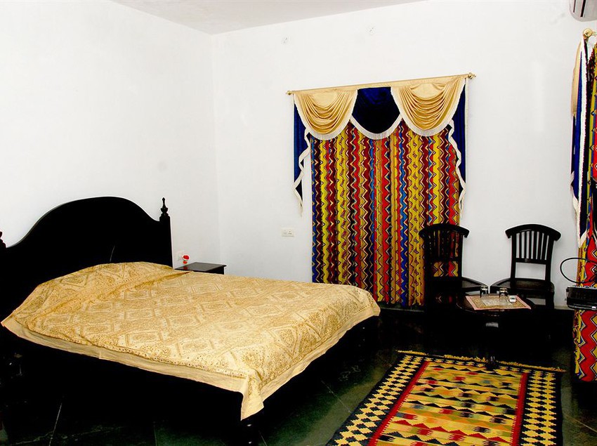 Hotel Chandra Hill Resort 8