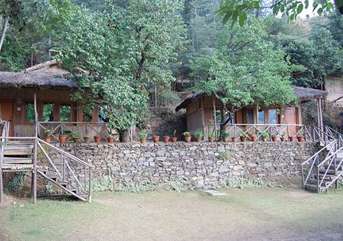 Hotel Oakwood Hamlet Shimla Himachal Pradesh