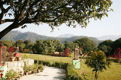 Hotel Corbett Gateway Resort & Spa 2