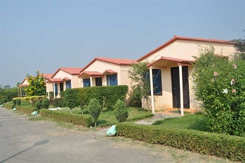 Hotel Corbett Gateway Resort & Spa 5