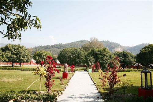 Hotel Corbett Gateway Resort & Spa 9