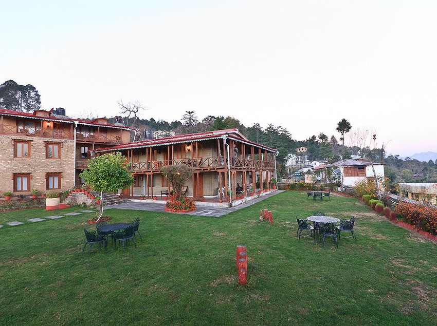 Hotel Chevron Eco Lodge Uttarakhand